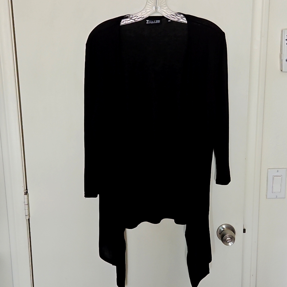 NWOT NY&CO 7th Avenue Black Waterfall Cardigan Size Med.